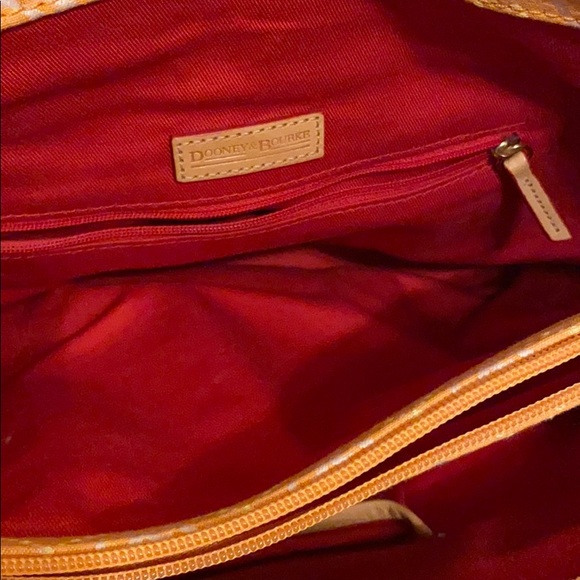 Dooney & Bourke purse - Picture 5 of 6